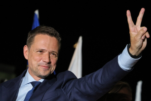 Exit poll: Rafał Trzaskowski - 50,3 proc., Karol Nawrocki - 49,7 proc. w drugiej turze wybor&oacute;w prezydenckich