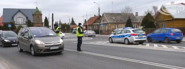 Sok&oacute;lska policja w walce z koronawirusem [Film]
