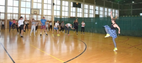 ZUMBA Fitness to nie tylko taniec, to spos&oacute;b na dobrą kondycję [Zdjęcia]