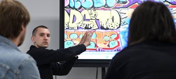 Skąd czerpie sztuka ulicy? Komiks, graffiti, kaligrafa&hellip;[Zdjęcia]