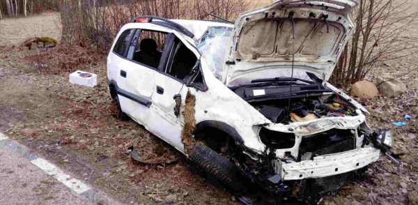 NA SYGNALE: Zafira dachowała pod Sokolanami