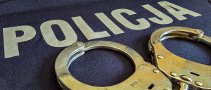 Był poszukiwany za posiadanie narkotyków. Zatrzymali go dąbrowscy policjanci