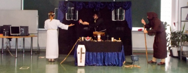 "Dziady część II" w Szkole Podstawowej nr 2 w Sok&oacute;łce [Zdjęcia]