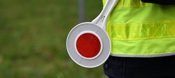 Wypadek wojskowej ciężar&oacute;wki w powiecie hajnowski; osiem os&oacute;b rannych