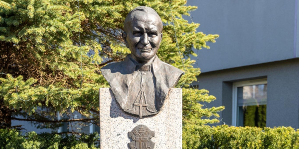 Powiat Sok&oacute;lski pamięta o Janie Pawle II.