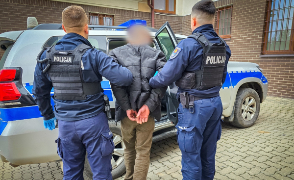 Trzy osoby poszukiwane zatrzymane przez sokólskich policjantów – wśród nich sprawca śmiertelnego wypadku