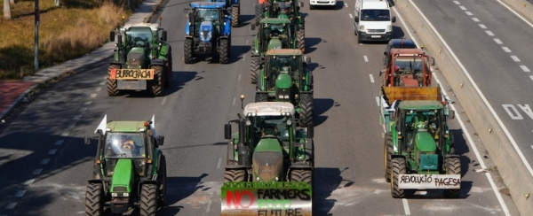 Możliwe trudności w ruchu drogowym w wielu miejscach z powodu protestu rolnik&oacute;w