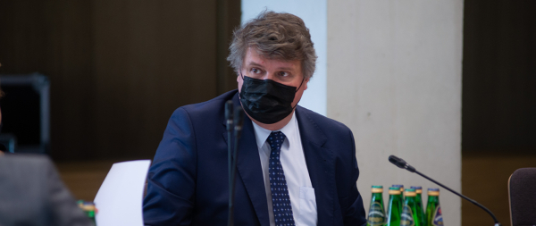Komisja sejmowa rozpatrzyła projekt ustawy dot. cudzoziemc&oacute;w
