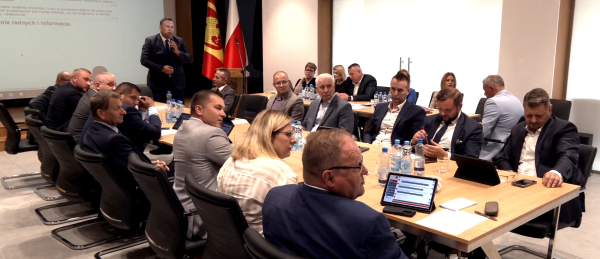 Sp&oacute;r na Sesji Rady Powiatu: Zakład Aktywności Zawodowej w Suchowoli w Centrum Uwag