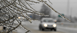 OSTRZEŻENIA METEOROLOGICZNE: Poranek z marznącymi opadami