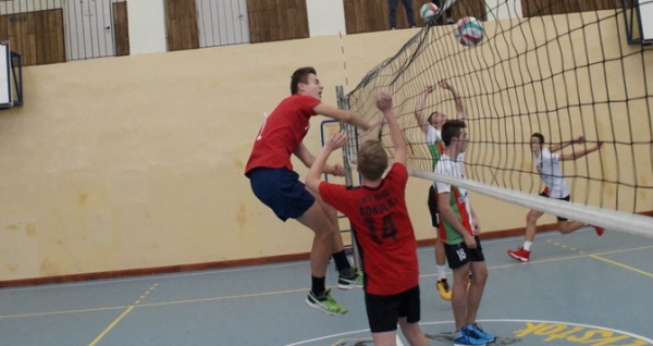 Siatkarskie rozgrywki o Mistrzostwo Wojew&oacute;dztwa Podlaskieg [Zdjęcia]