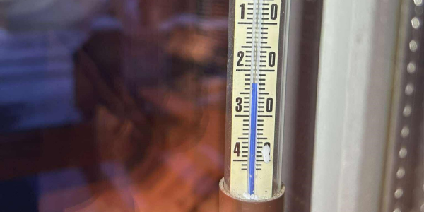 Mr&oacute;z zatrzymał lekcje&hellip; ale nie wszędzie. Dlaczego Sok&oacute;łka jest wyjątkiem?