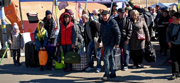 53,1 proc. Polak&oacute;w obawia się zagrożeń związanych z imigrantami w Polsce