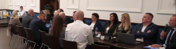 Sytuacja na budowie gminnego centrum przesiadkowego skomplikowała się