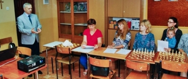 Nauczyciele opanowali grę w szachy [Zdjęcia]