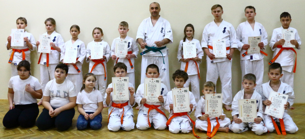 Kolejne sukcesy sok&oacute;lskich karatek&oacute;w [Film i zdjęcia]