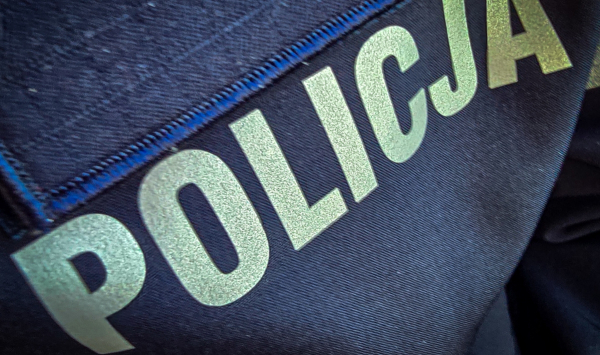 Policjanci zatrzymali dwóch poszukiwanych – jeden skazany za niealimentację, drugi za oszustwo