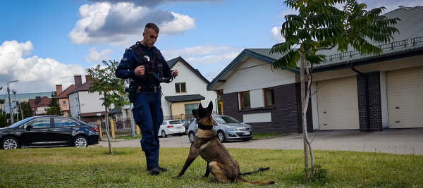 KATO - wyjątkowy funkcjonariusz w sok&oacute;lskiej policji [Zdjęcia]