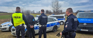 Spowodował kolizję i uciekł - miał zakaz prowadzenia pojazdów