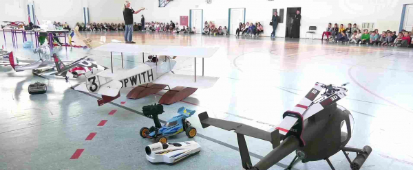 Sok&oacute;łka gospodarzem Mistrzostw Polski Modeli Poduszkowc&oacute;w [Film i Plakat]