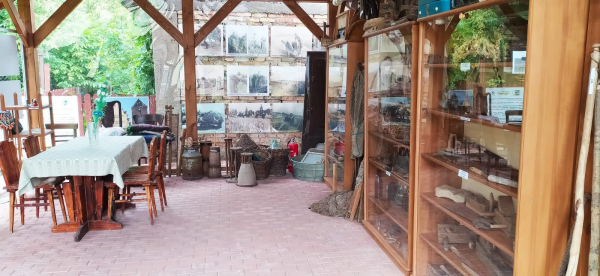 Podw&oacute;rze GOK-u: Oaza Spokoju i Historycznych Wspomnień [Zdjęcia]