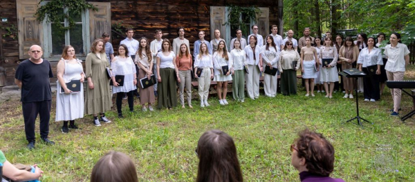 Sztuka zakorzeniona w naturze. Wierszalin zn&oacute;w ożył