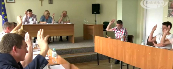 Radni przekazują pieniądze powiatowi sok&oacute;lskiemu [Film]