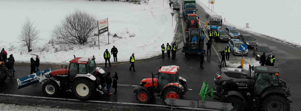 Protest rolnik&oacute;w pod Korycinem [Film]
