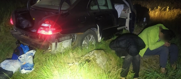 Zatrzymano ośmiu kurier&oacute;w, jeden z nich miał narkotyki [Zdjęcia]