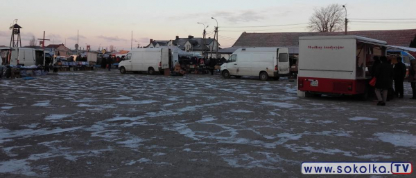 Sok&oacute;lski rynek świecił pustkami [Zdjęcia]