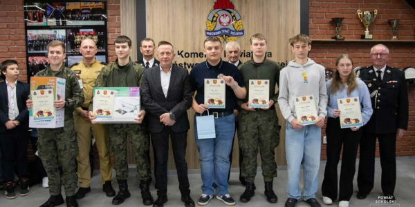 Młodzi pasjonaci pożarnictwa zmierzyli się w powiatowym turnieju
