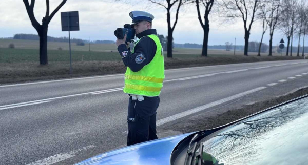 Przekroczył prędkość o 53 km/h w Dąbrowie Białostockiej – Stracił prawo jazdy na 3 miesiące