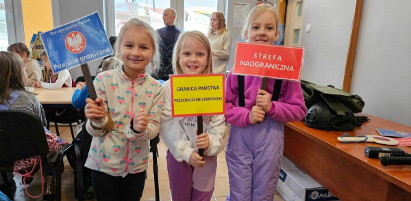 "Bezpieczne ferie" z funkcjonariuszami Straży Granicznej [Zdjęcia]