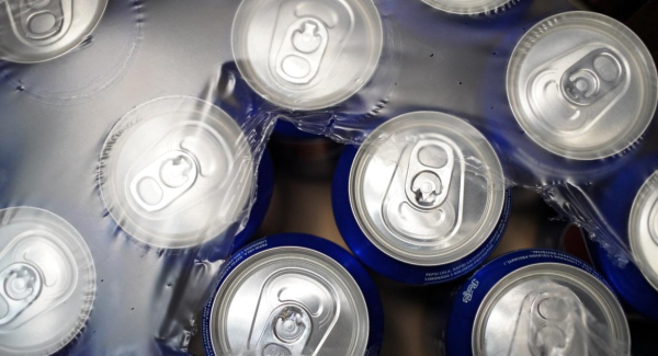 Dzieci i młodzież piją coraz więcej słodkich napoj&oacute;w