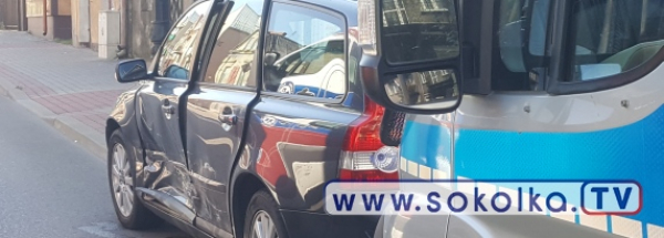 Kolejna kolizja na ul. Białostockiej w Sok&oacute;łce [Zdjęcia]