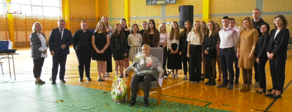 Dzień Edukacji Narodowej w Zespole Szk&oacute;ł w Dąbrowie Białostockiej [Film]