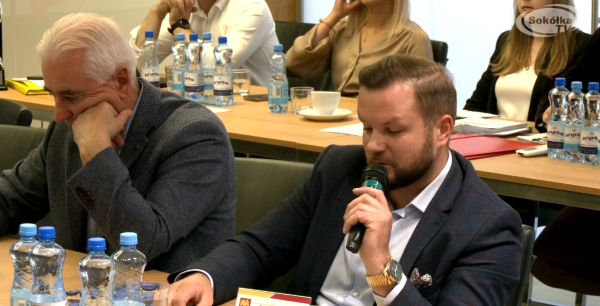 Brak stypendi&oacute;w i nieprawidłowości w Domach Dziecka na terenie powiatu sok&oacute;lskiego [Film]