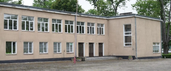 Zesp&oacute;ł Szk&oacute;ł Zawodowych zyska nową elewację [Zdjęcia]