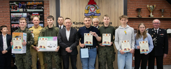 Młodzi pasjonaci pożarnictwa zmierzyli się w powiatowym turnieju