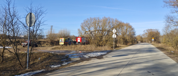 Zgłoszenie o mężczyźnie na moście. Interweniowały służby