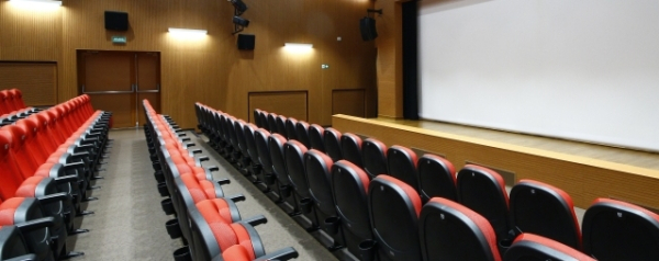 Zaproszenie na pokaz film&oacute;w dokumentalnych