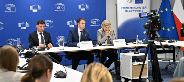 Europosłowie: będziemy walczyć o utrzymanie finansowania polityki spójności i polityki rolnej UE
