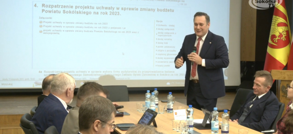 Dyskusja starosty z radnym na temat krytej pływalni w Sok&oacute;łce [Film]