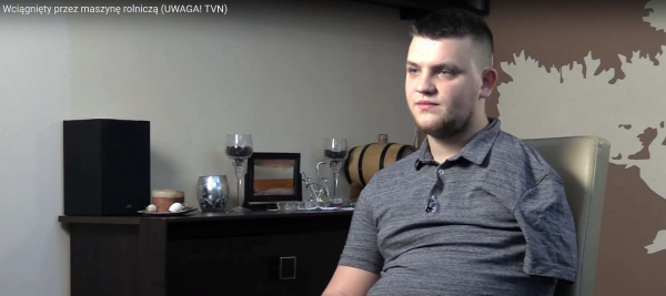 Wciągnięty przez maszynę rolniczą [UWAGA! TVN] [Film]