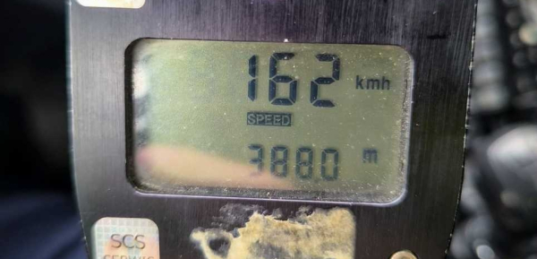 20-latek pędził 162 km/h  – 5000 zł mandatu i 15 punktów