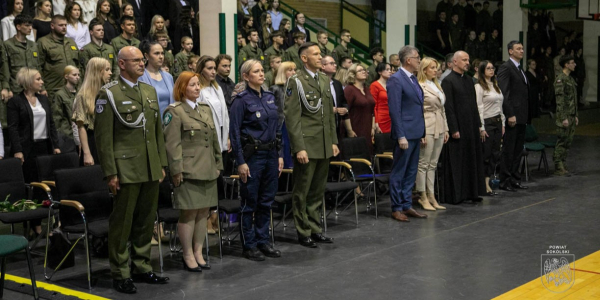 Ostatni raz razem. Maturzyści z Liceum w Sok&oacute;łce ruszają w dalszą drogę.